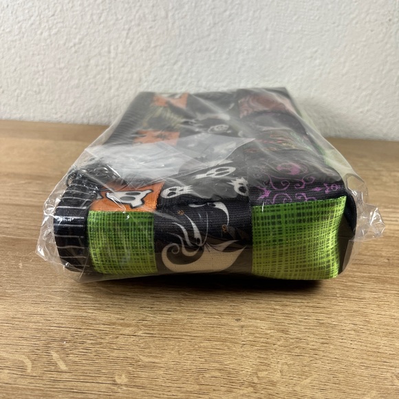 Nightmare Before Christmas Harveys Convertible Clutch Patchwork LE250 NWT NEW - Picture 7 of 7